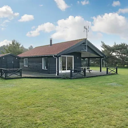 Holiday home Allie - 150m From The Sea By Interhome *