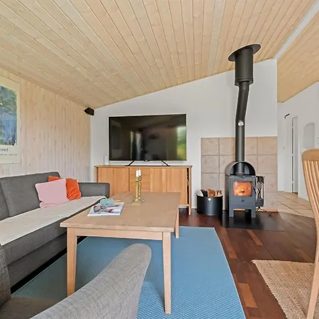 Allie - 150m From The Sea By Interhome Holiday home